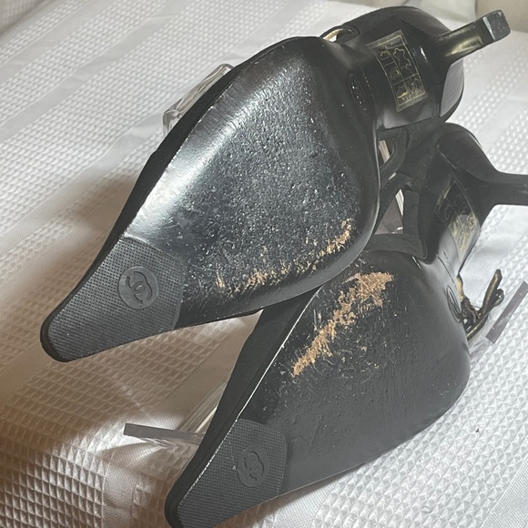 Chanel Black Suede Kitten Heel T-Strap Shoes - Picture 5 of 16